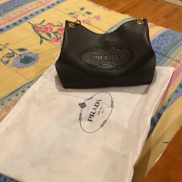 COPY - PRADA leather shoulder bag . - Picture 11 of 13